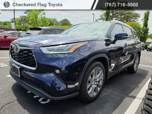 Used 2022 Toyota Highlander Limited AWD/4WD image 1