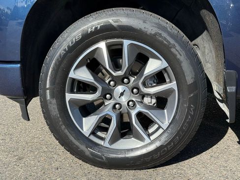 Used 2022 Chevrolet Silverado 1500 RST AWD/4WD image 17