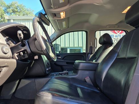 Used 2014 Chevrolet Silverado 2500 LTZ w/ LTZ Plus Package AWD/4WD image 8