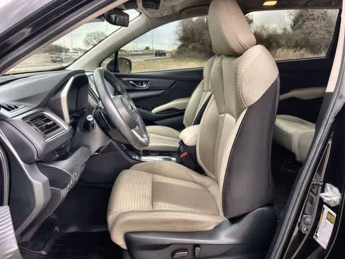 Used 2023 Subaru Ascent Premium w/ Convenience Package image 11