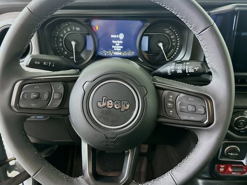 Used 2025 Jeep Wrangler Unlimited Sport S 4xe AWD/4WD image 17