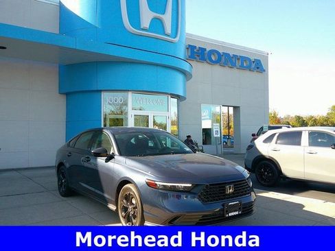 Certified 2025 Honda Accord SE image 1