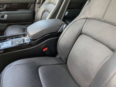 Used 2021 Land Rover Range Rover P525 Westminster Edition image 14