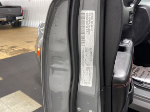 Used 2023 Dodge Durango R/T RWD image 28