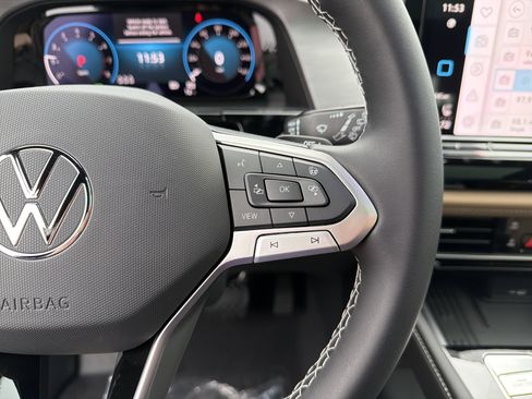 New 2026 Volkswagen Atlas Cross Sport SE AWD/4WD image 17