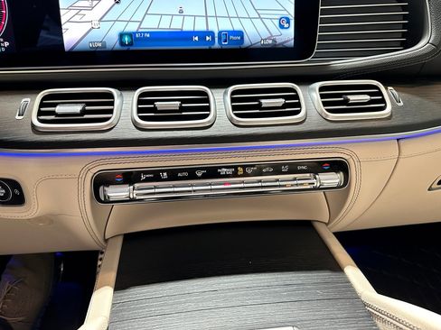 Used 2026 Mercedes-Benz GLS 450 4MATIC image 27
