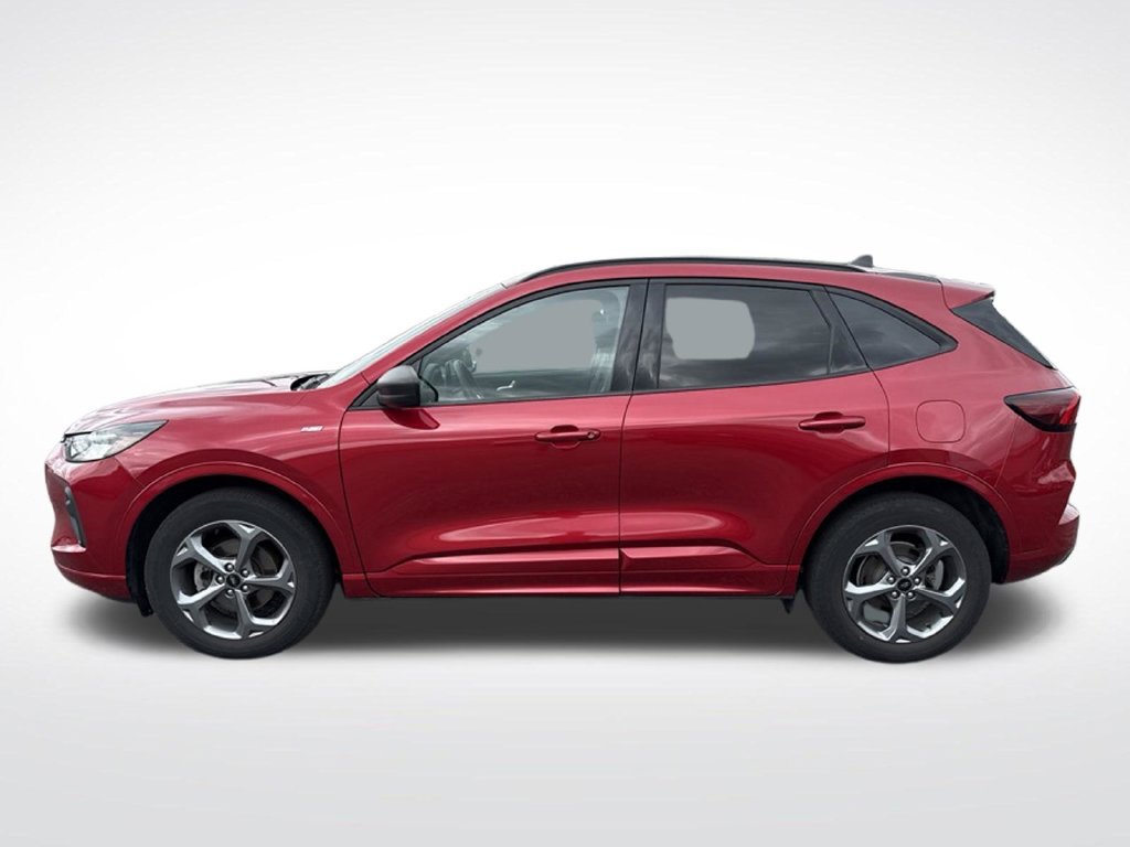 Certified 2023 Ford Escape ST-Line w/ Tech Pack #1 AWD/4WD image 3