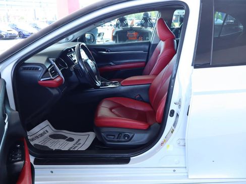 Used 2019 Toyota Camry XSE w/ Driver Assist Package image 15