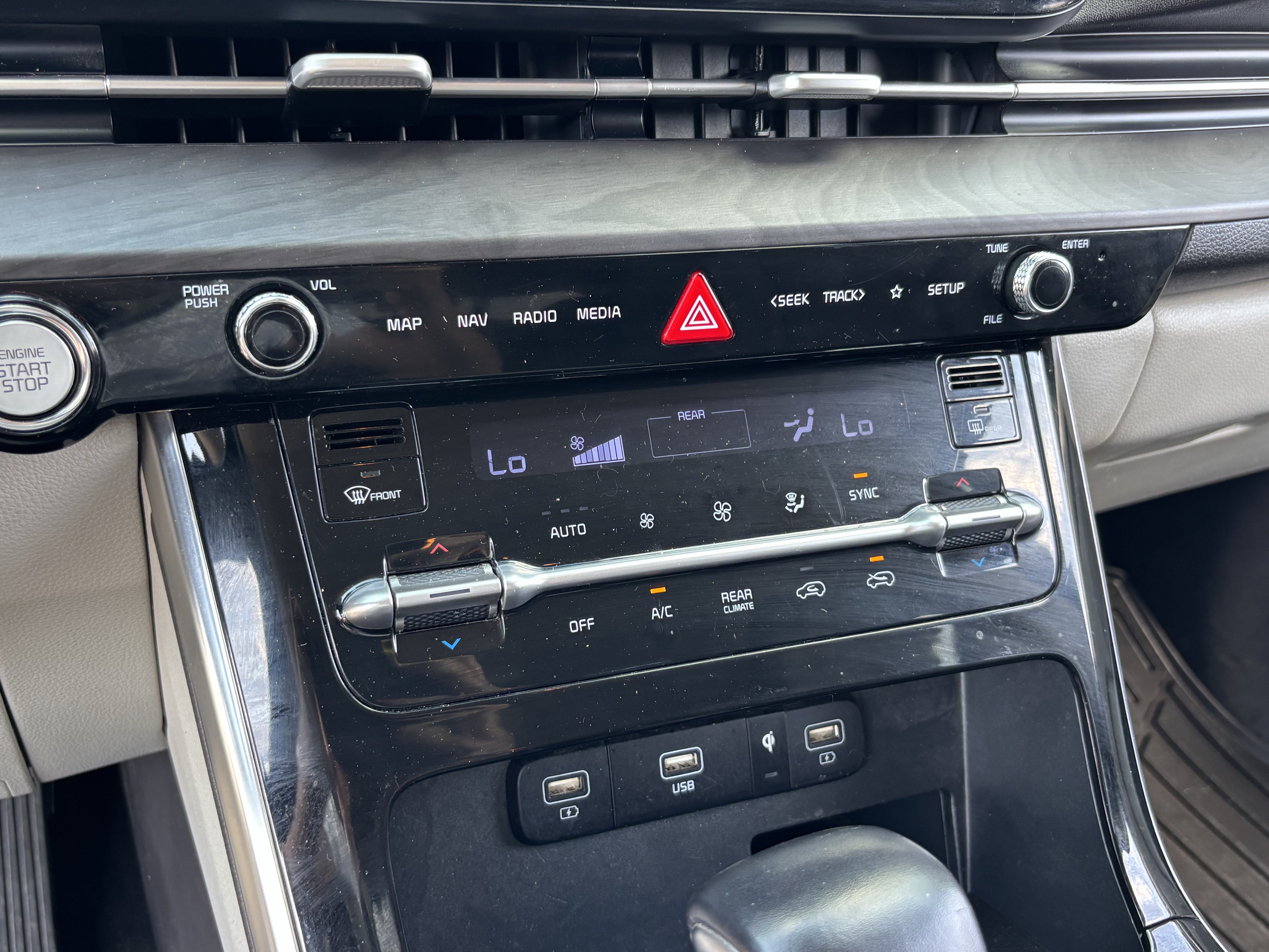 Used 2022 Kia Carnival SX FWD image 25