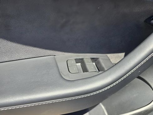 Used 2022 Tesla Model 3 Standard Range RWD image 23