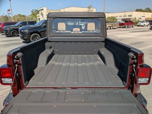 Used 2021 Jeep Gladiator Sport w/ Trailer Tow Package AWD/4WD image 33
