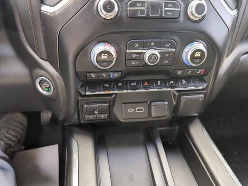 Used 2019 GMC Sierra 1500 AT4 w/ AT4 Premium Package AWD/4WD image 27