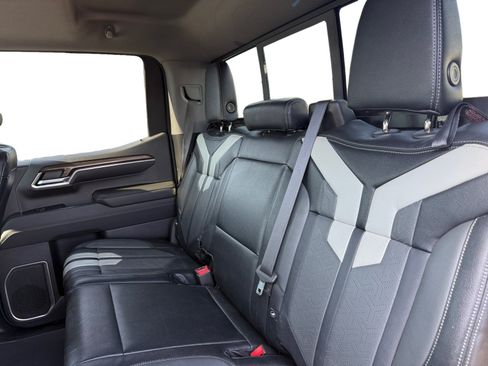 Used 2022 Chevrolet Silverado 1500 RST AWD/4WD image 15