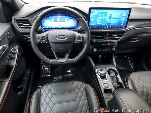 Certified 2023 Ford Escape ST-Line Elite w/ Premium Technology Package AWD/4WD image 12