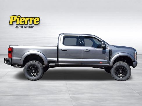 New 2025 Ford F250 XLT w/ Black Appearance Package image 4