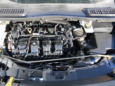 Used 2016 Ford Escape SE w/ Equipment Group 201A image 39