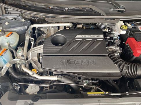 Used 2024 Nissan Rogue SV AWD/4WD image 9