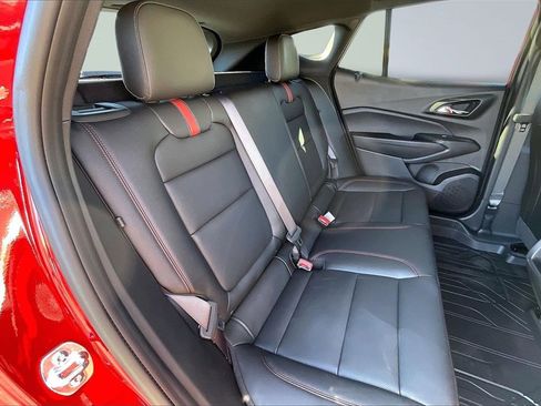 New 2026 Chevrolet Trax RS w/ Sunroof Package image 10