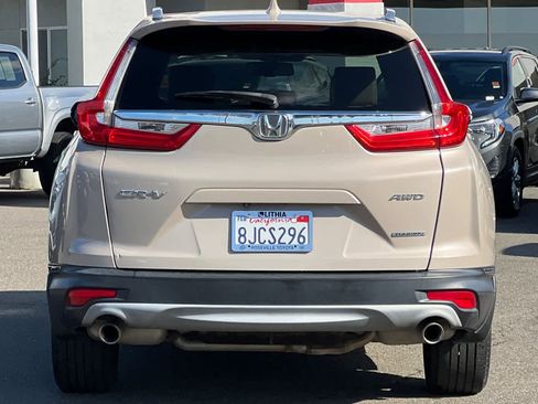 Used 2019 Honda CR-V Touring image 8