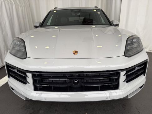 New 2026 Porsche Cayenne image 6