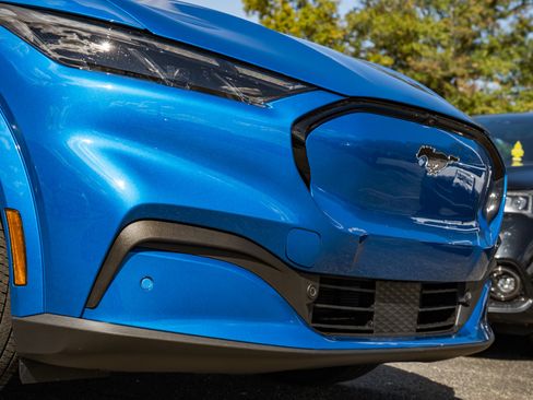 New 2025 Ford Mustang Mach-E Premium image 13