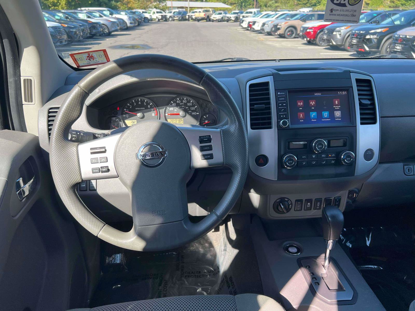 Used 2021 Nissan Frontier SV w/ Midnight Edition Floor Mats AWD/4WD image 18