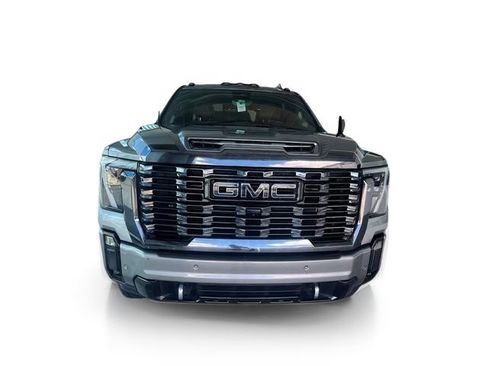 Used 2024 GMC Sierra 3500 Denali Ultimate AWD/4WD image 2