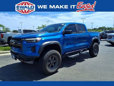 Used 2023 Chevrolet Colorado ZR2 w/ ZR2 Convenience Package III AWD/4WD image 1
