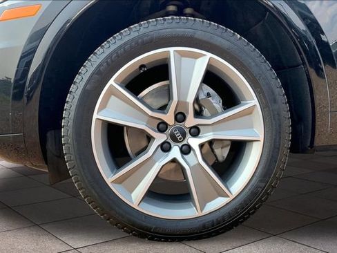 Used 2020 Audi Q5 Premium Plus AWD/4WD image 9