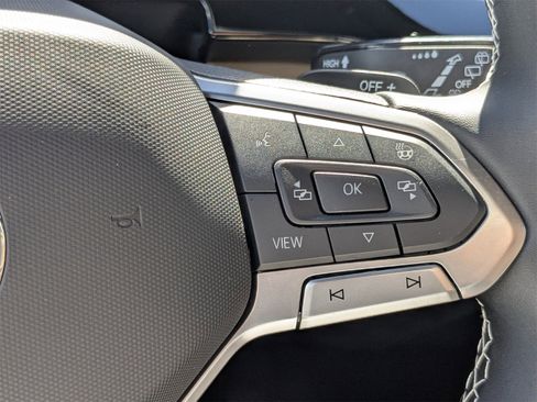 Used 2026 Volkswagen Atlas Cross Sport SE image 28