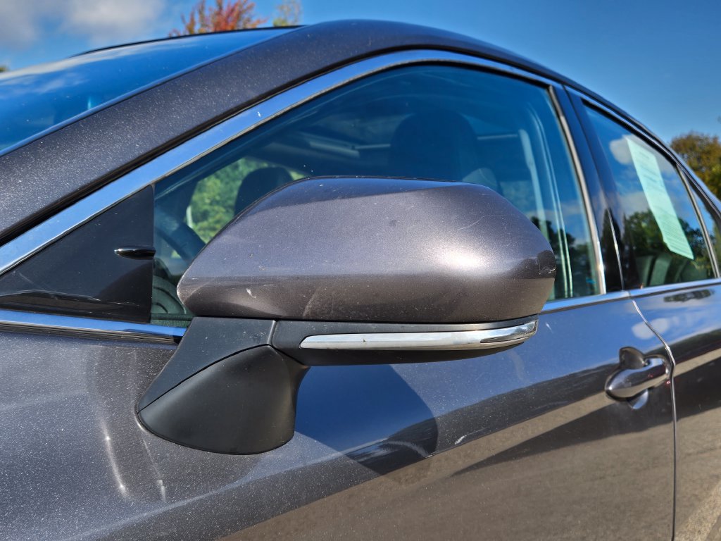 Used 2018 Toyota Camry XSE FWD image 11