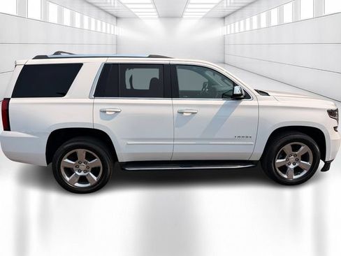 Used 2017 Chevrolet Tahoe Premier AWD/4WD image 4