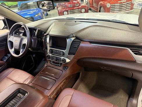 Used 2018 Chevrolet Tahoe Premier AWD/4WD image 2