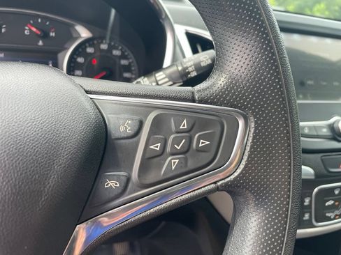 Used 2019 Chevrolet Equinox LT AWD/4WD image 30