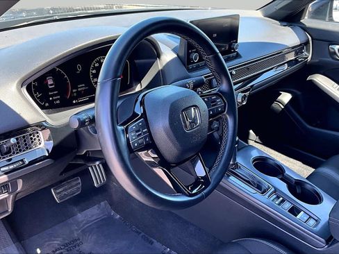 Used 2022 Honda Civic Sport image 17