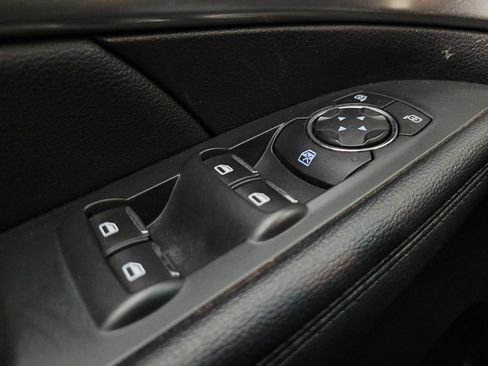 Used 2018 Ford Explorer XLT w/ Equipment Group 202A image 27