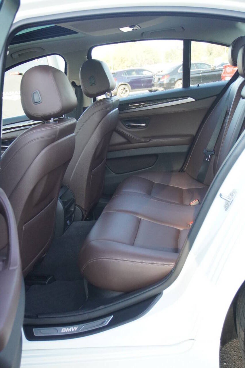 Used 2016 BMW 528i Sedan RWD image 11