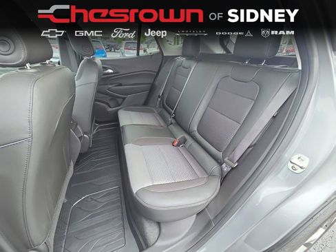 Used 2024 Chevrolet Trax LT w/ Driver Confidence Package FWD image 33