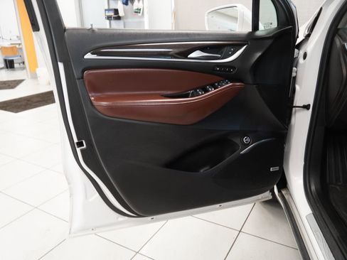 Used 2018 Buick Enclave Avenir w/ Avenir Technology Package image 5