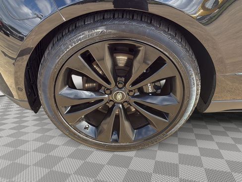 Used 2021 Land Rover Range Rover SV Autobiography Dynamic image 9