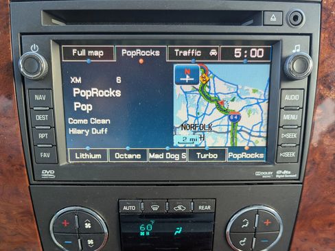 Used 2011 Chevrolet Tahoe LTZ image 3