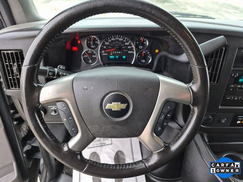 Used 2017 Chevrolet Express 3500 LT w/ LT Preferred Equipment Group image 10