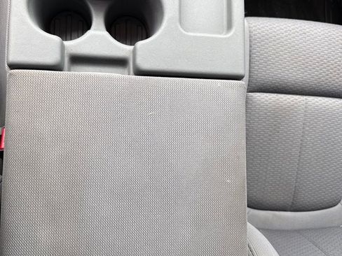 Used 2013 Ford F150 XLT w/ Mid Equipment Group image 8