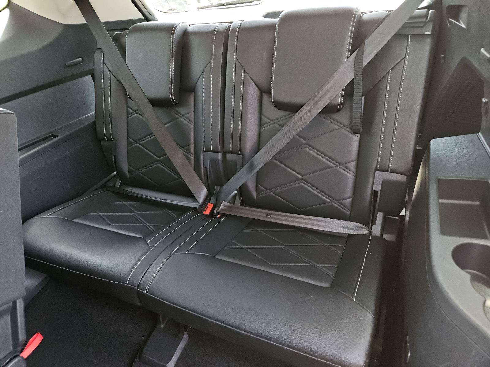 Used 2024 Volkswagen Atlas SE AWD/4WD image 30