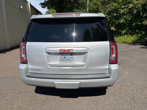 Used 2017 GMC Yukon SLT w/ HD Trailering Package AWD/4WD image 20