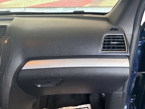 Used 2016 Ford Explorer XLT AWD/4WD image 15