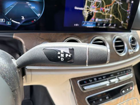 Used 2022 Mercedes-Benz E 350 Sedan image 29