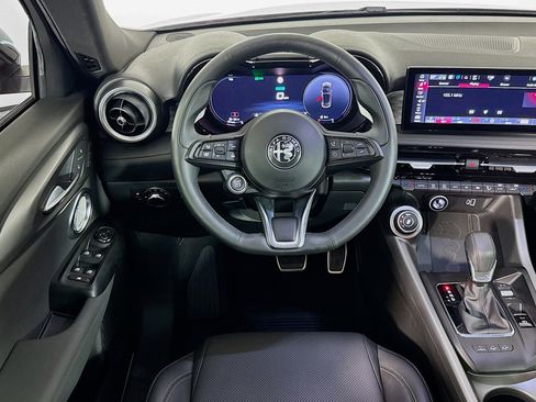 Used 2024 Alfa Romeo Tonale Veloce image 16