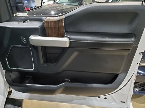 Used 2018 Ford F150 Lariat w/ Equipment Group 502A Luxury RWD image 17