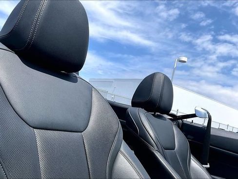 Used 2024 BMW 430i Convertible RWD image 17